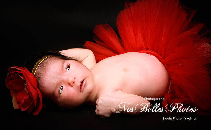 Photographe nouveau-né bébé Yvelines, photographe bébé en studio Yvelines, photographe Yvelines séance photo nouveau-né bébé.